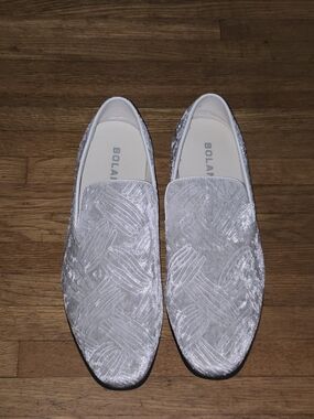 Bolano Jay Men's Paisley Embossed White Velvet Slip On Dress Loafers